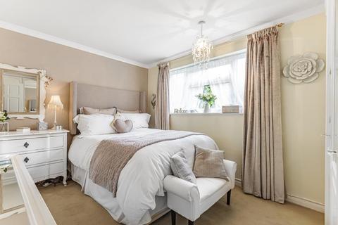42 Dedmere Road, Marlow, SL7 1PG