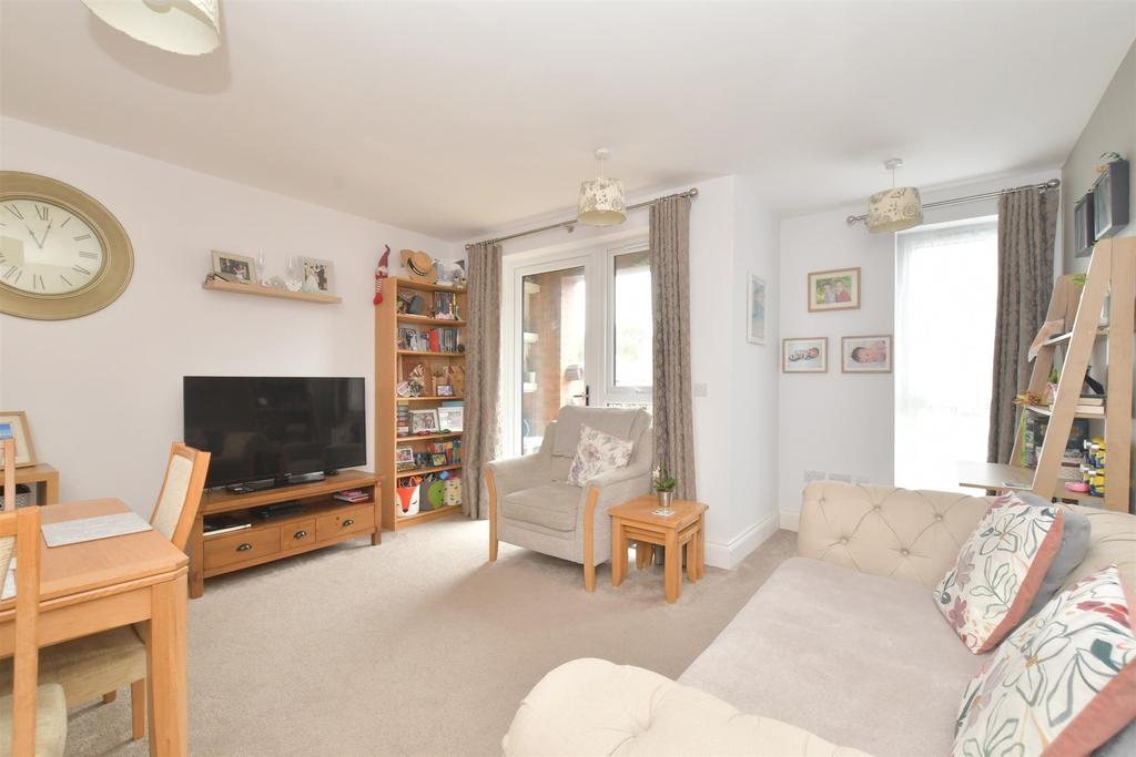Lounge/ Kitchen Area