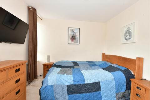 42 Retingham Way, London, E4 6RR