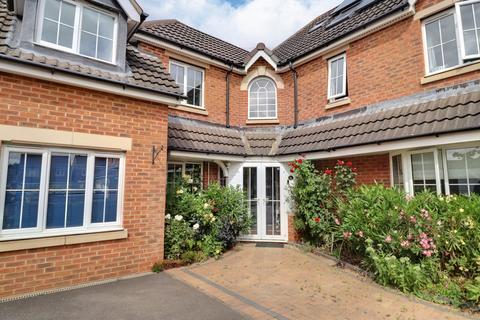 35 The Spinney, Northampton, NN4 5BT