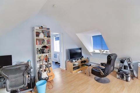 35 The Spinney, Northampton, NN4 5BT