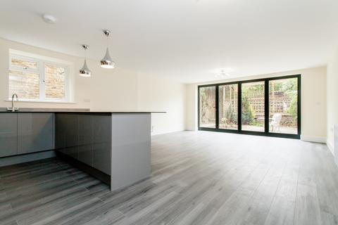 3 bedroom flat to rent, Church Lane, Crouch End, N8