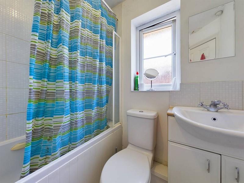 En Suite Bathroom