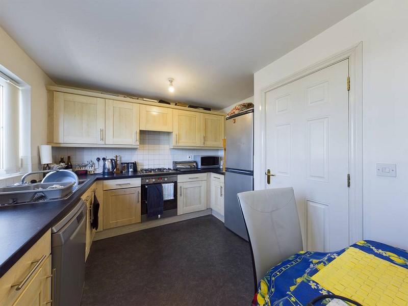Kitchen/Dining Area