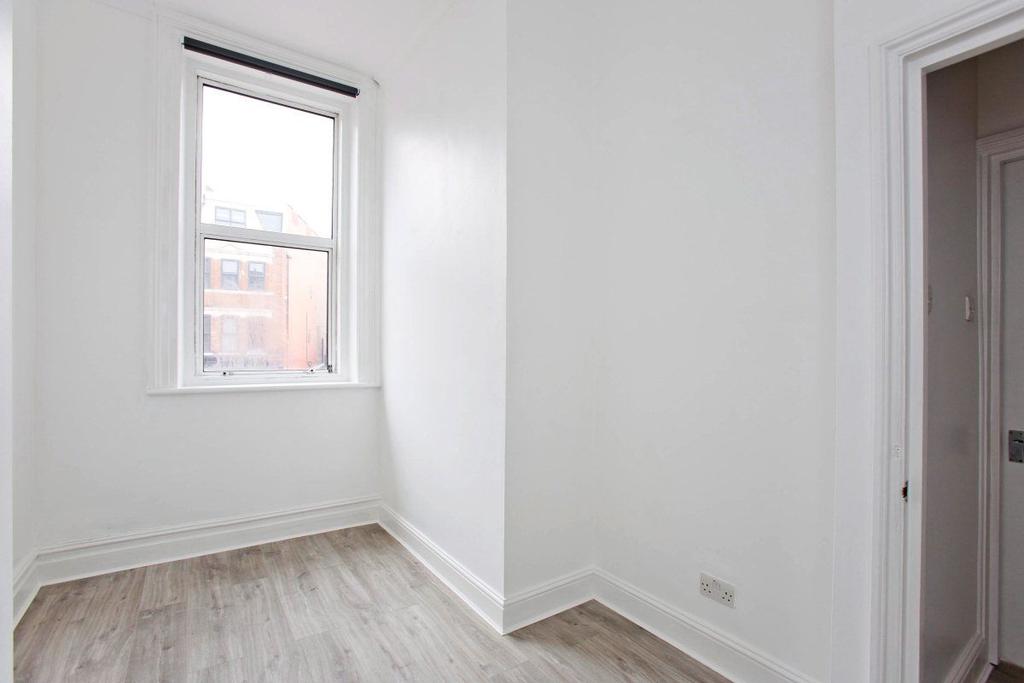 1st Floor Bed