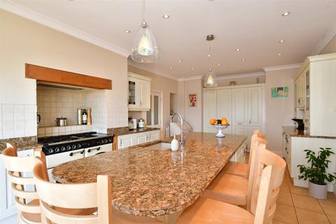 90 Borstal Road, Rochester, ME1 3BD