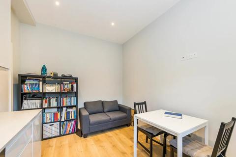 1 bedroom flat to rent, Oakland Road, Lonodon NW2