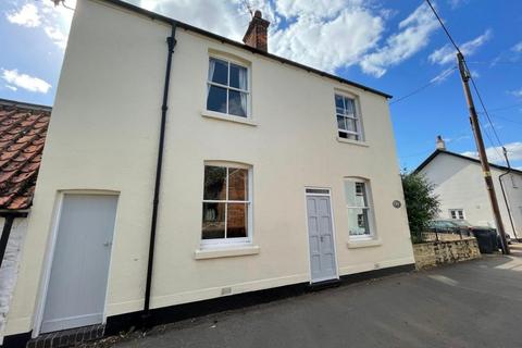 3 bedroom detached house to rent, Dove Lane, Harrold, MK43