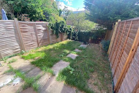 41 Dore Close, Northampton, NN3 8PZ