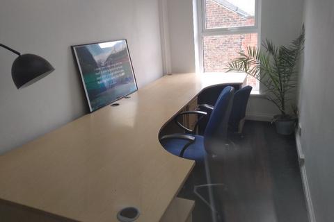 Office to rent, Amity House