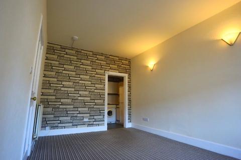 1 bedroom flat to rent, Yeaman Place, Polwarth, Edinburgh, EH11