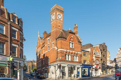 3 bedroom flat to rent, Heath Street, Hampstead, London, NW3