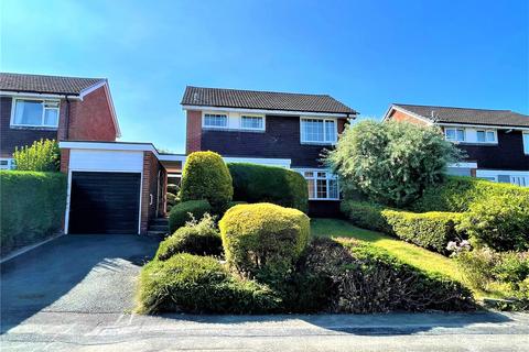 3 bedroom detached house to rent, Poplar Road, Barnfields, Newtown, Powys, SY16