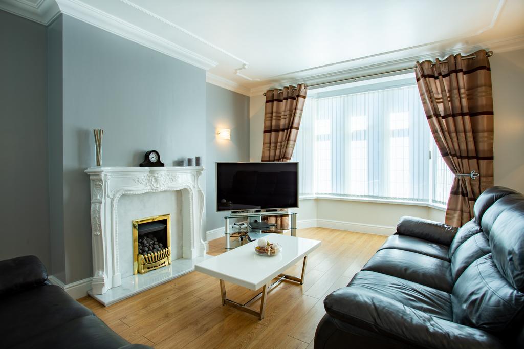 Crichton Place, Blackpool, FY4 4 bed semidetached house £290,000