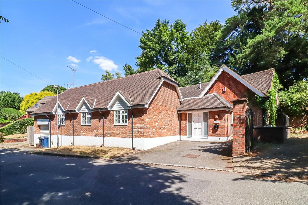 Gravel Hill, Chalfont St. Peter, SL9 4 bed detached house for sale £