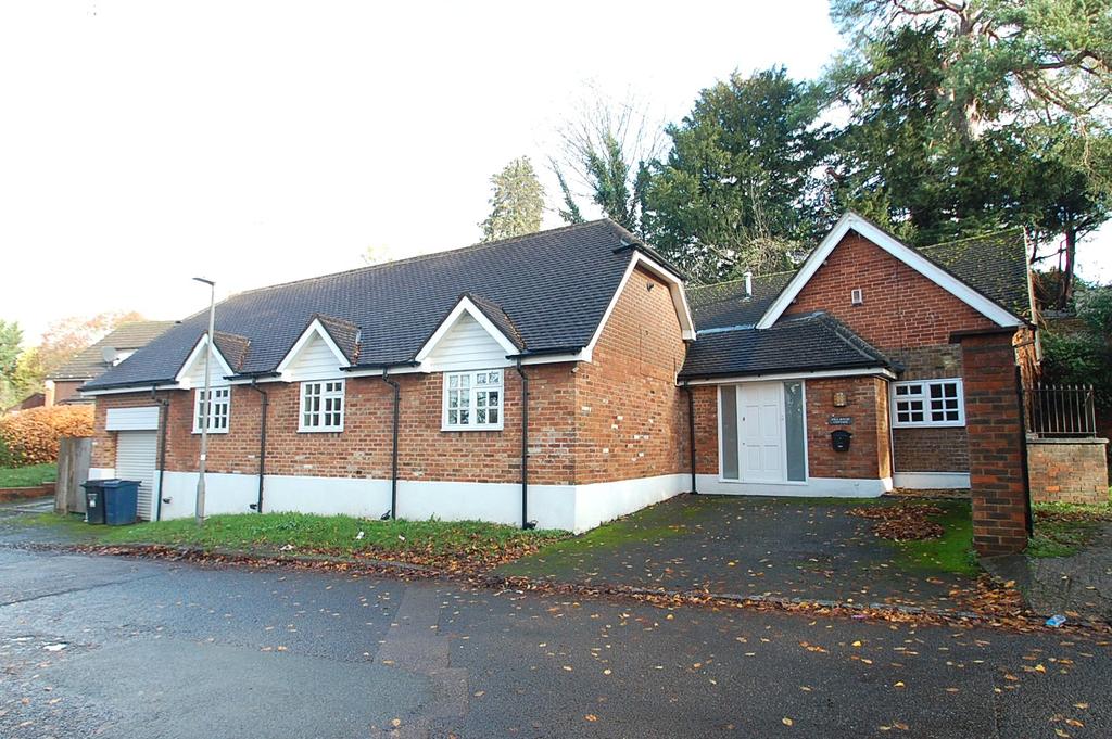 Gravel Hill, Chalfont St. Peter, SL9 4 bed detached house for sale £