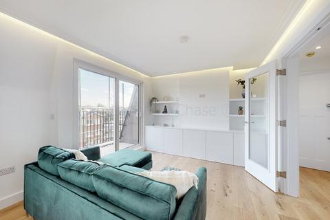 2 bedroom apartment to rent, Lynton Court, Horn Lane, Acton, W3