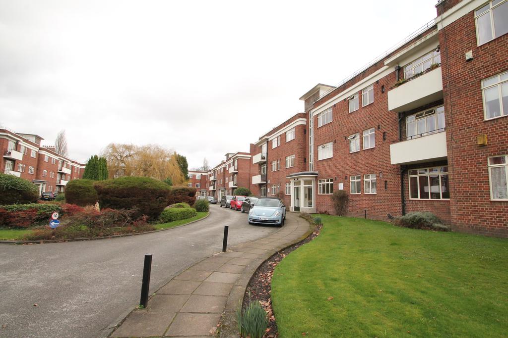 Wilmslow Road, Fallowfield... 1 bed flat £700 pcm (£162 pw)