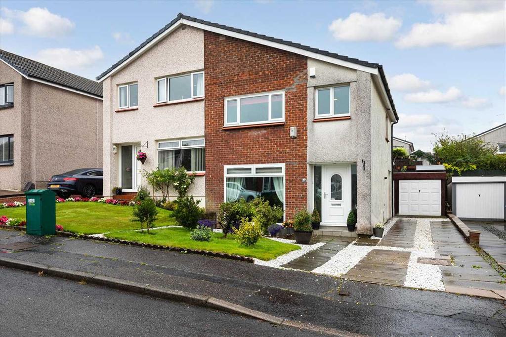 Findhorn Place, Gardenhall, EAST KILBRIDE 3 bed semidetached house £