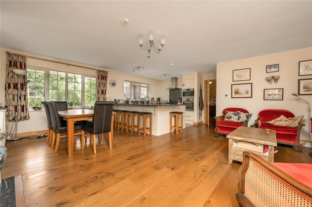 Kitchen/Family Room