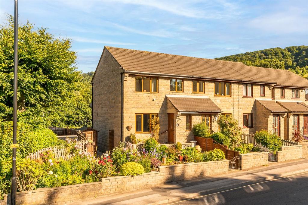 Burras Lane, Otley, West Yorkshire, LS21 3 bed end of terrace house for