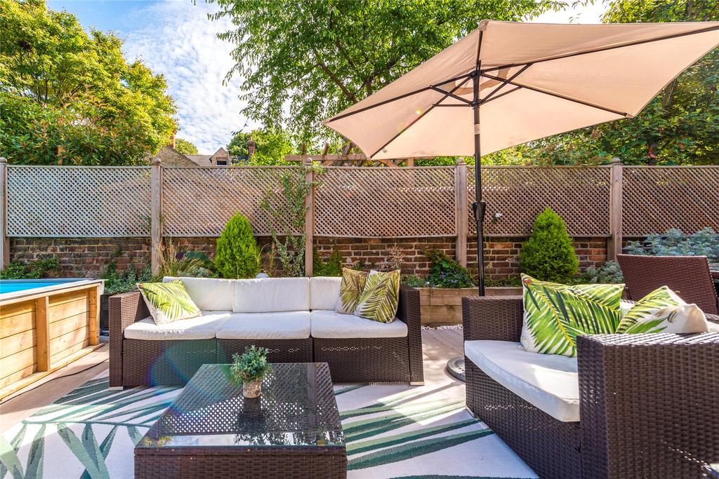 Entertaining Area