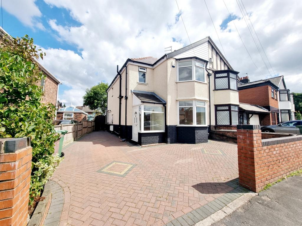 Knowsley Road, St Helens, WA10 3 bed house £900 pcm (£208 pw)