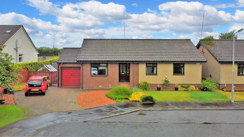 Grahamston Park, Barrhead G78 3 bed detached bungalow £230,000
