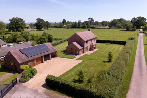 4 bedroom detached house for sale, Taynton, Gloucester, Gloucestershire, GL19