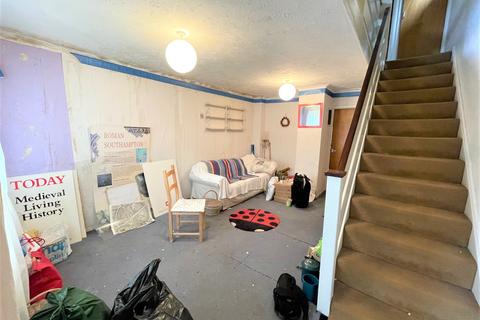 5 Broad Chalke Down, Winchester, SO22 4LR