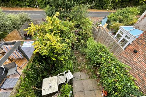 5 Broad Chalke Down, Winchester, SO22 4LR
