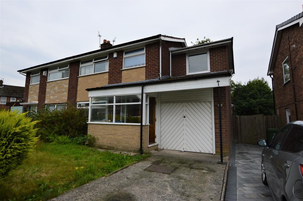 Chiltern Drive, Bolton, BL2 4 bed semidetached house £150,000