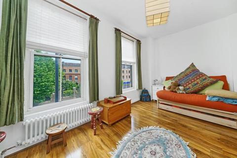 1 Hayfield Yard, London, E1 4LL