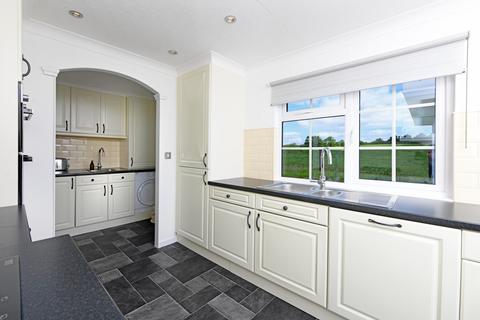 2 bedroom park home for sale, Lockerbie, Dumfriesshire, Scotland, DG11