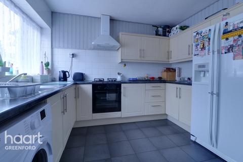 18 Hillside Road, Southall, UB1 2PD