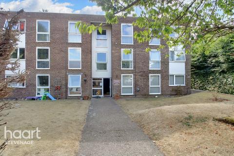 Flat 35, The Cedars Burghley Close, Stevenage, SG2 8SZ