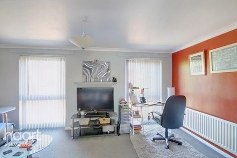Flat 35, The Cedars Burghley Close, Stevenage, SG2 8SZ