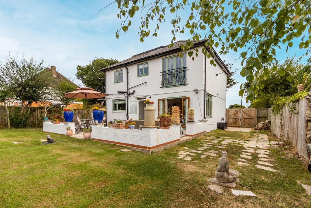 Cranmore, Isle of Wight 4 bed detached house £700,000