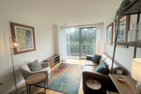 2 bedroom apartment to rent, Whitehall Quay