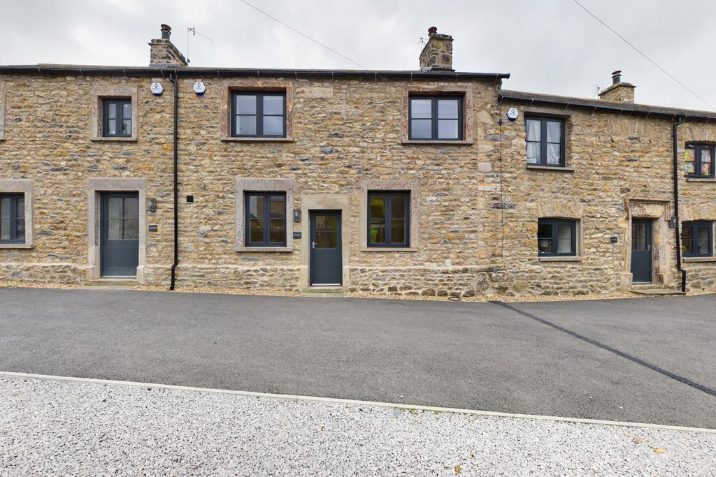 Kenmoor, Cowan Bridge, Carnforth 3 bed terraced house £1,200 pcm (£