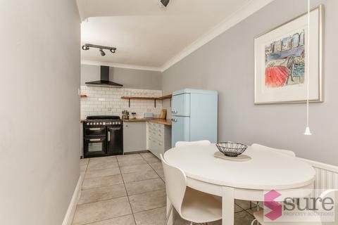 1 bedroom apartment to rent, Kingsway , Hove