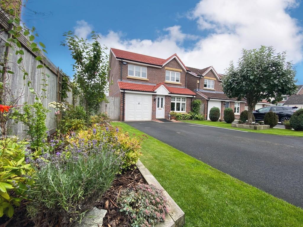 Hunter Grove, Bathgate 4 bed detached house £263,000