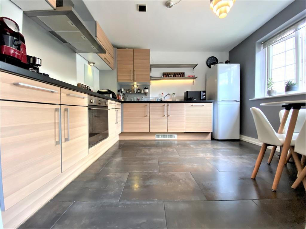 Sycamore Court, Oughtibridge 2 bed apartment £135,000