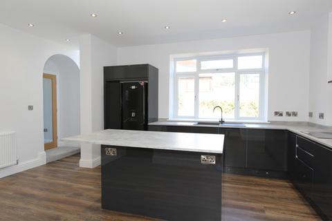 2 bedroom apartment to rent, Apartment 1, Housley Manor