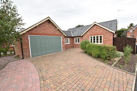 3 bedroom detached bungalow to rent, Barnston Mews, Farndon