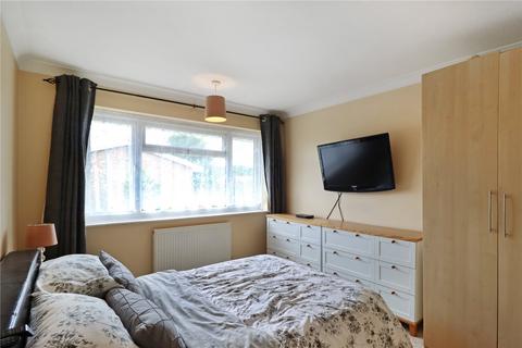 3 bedroom end of terrace house to rent, Cants Close, Burgess Hill, West Sussex, RH15