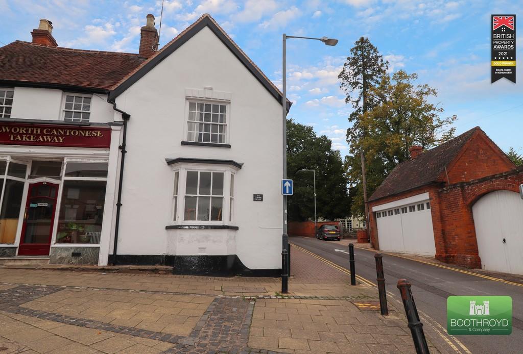 High Street, Kenilworth 3 bed end of terrace house £565,000