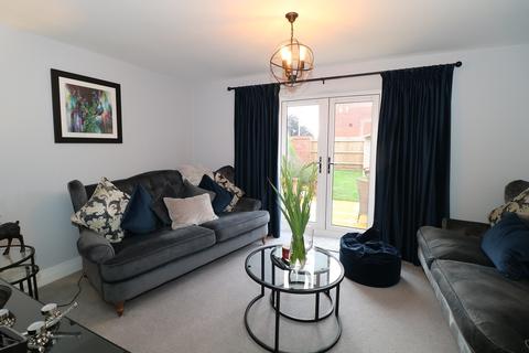 14 Hawthorn Drive, Burton Green, Kenilworth, CV8 1TR