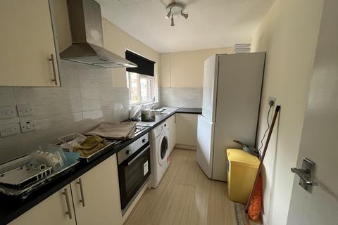 46 Academy Gardens, Croydon, CR0 6QG