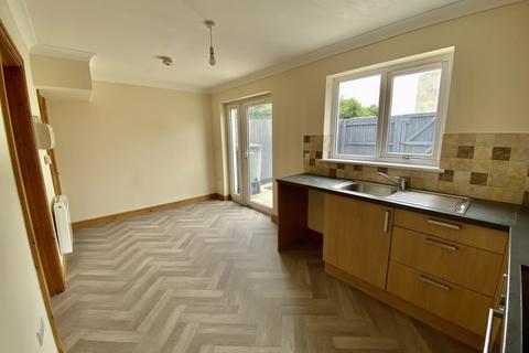 2 Clos Gwili, Cwmgwili, Llanelli, SA14 6AQ